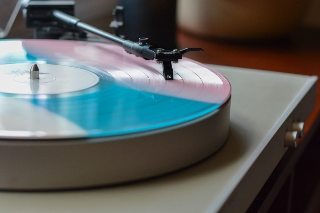 How to Create Your Own Custom Vinyl Record With Your Favorite Playlist cover